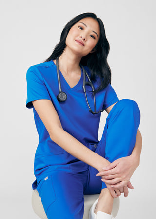 Royal Beyond Core 3-Pocket V-Neck Top Scrubs