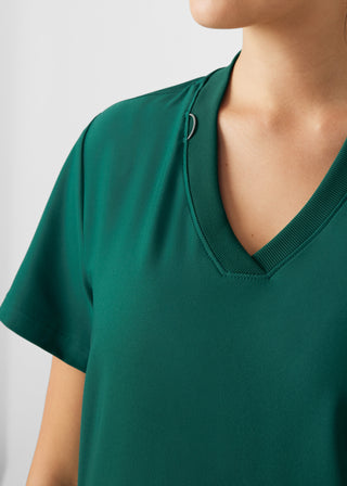 Hunter Forward 3-Pocket V-Neck Top Scrubs