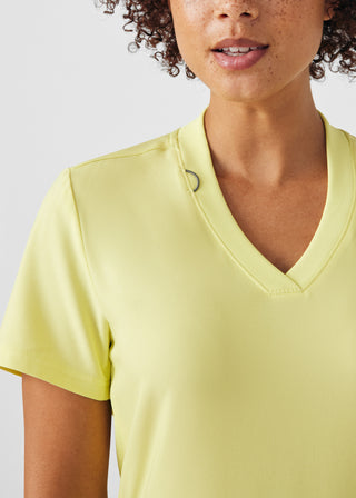 Illuminate Forward 3-Pocket V-Neck Top Scrubs