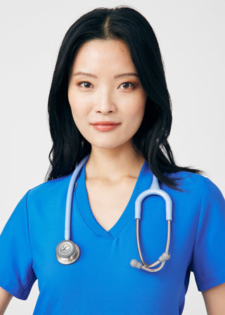 Royal Forward 3-Pocket V-Neck Top Scrubs