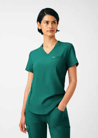 Hunter Forward 2-Pocket V-Neck Top Scrubs