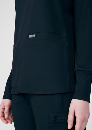 Forward 2-Pocket V-Neck Top