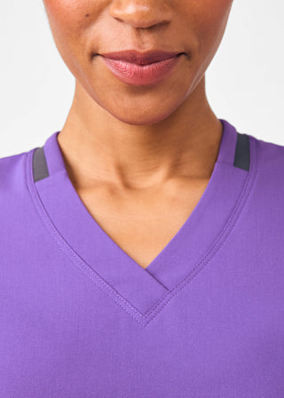 Acai Beyond Happy 3-Pocket V-Neck Top Scrubs