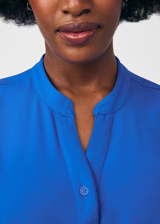 Royal Beyond Indulgence 3-Pocket Mandarin Split Collar Top Scrubs