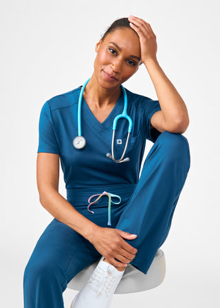 Caribbean Beyond Cozy 2-Pocket V-Neck Top Scrubs