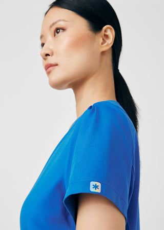 Royal Beyond Cozy 3-Pocket V-Neck Top Scrubs