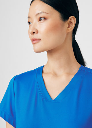 Royal Beyond Cozy 3-Pocket V-Neck Top Scrubs