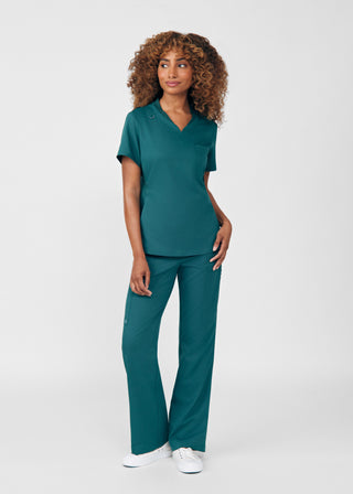 Fern VIBE 2-Pocket V-Neck Top Scrubs