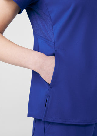 VIBE 2-Pocket V-Neck Top